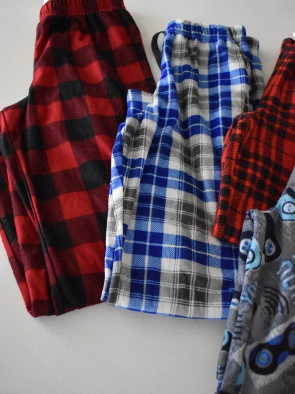4-Pack Boys Pajama Lounge Pants Size Medium 10-12 Fleece Plaid Sleepwear Bundle